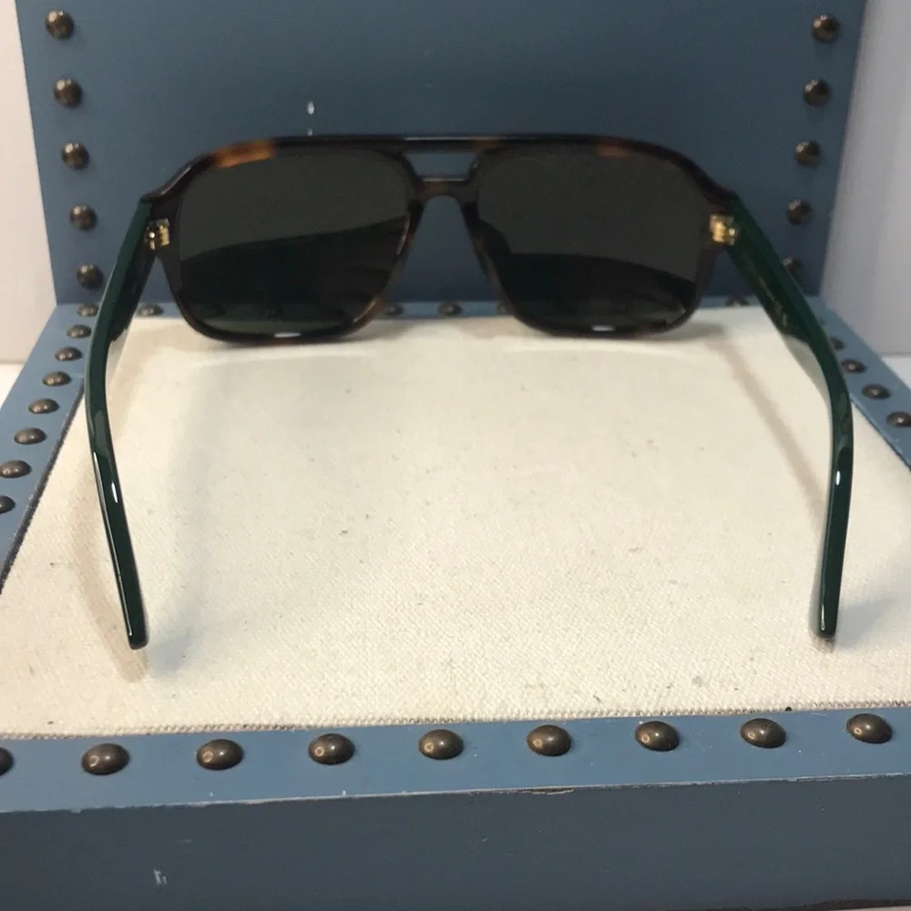 New Authentic Gucci GG0925s 002 Tortoiseshell Sunglasses with Green Lenses
